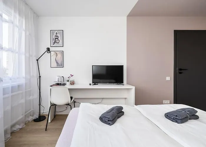 Goldenhugo * Vilnius