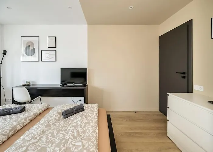 Apartment Goldenhugo *