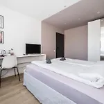 Apartamento Goldenhugo *