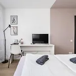 Goldenhugo * Vilna