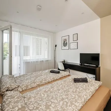 Goldenhugo Apartment *