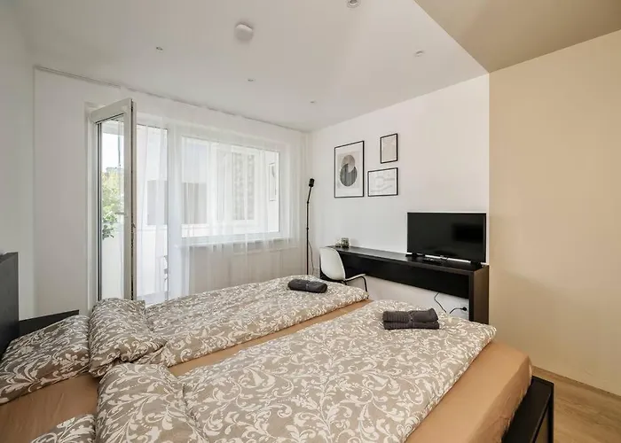 Goldenhugo Apartman *